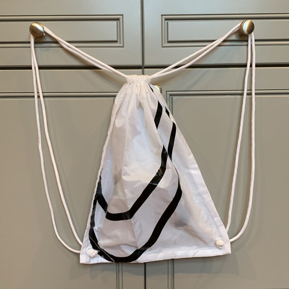 Nike Drawstring Backpack - Picture 3 of 5